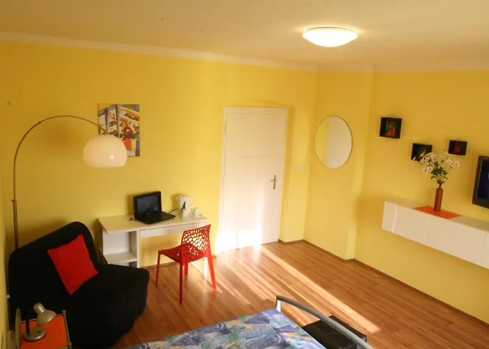 Na Vodach Отель